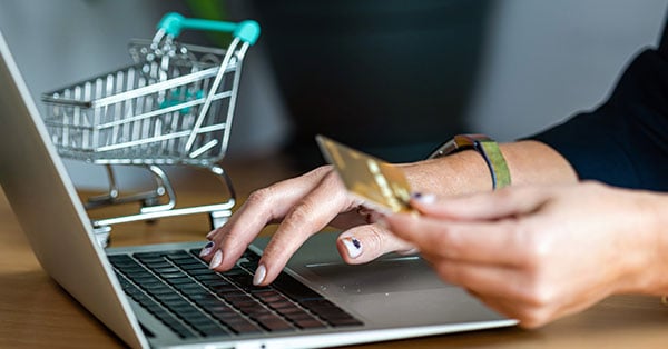 e commerce license uae cost